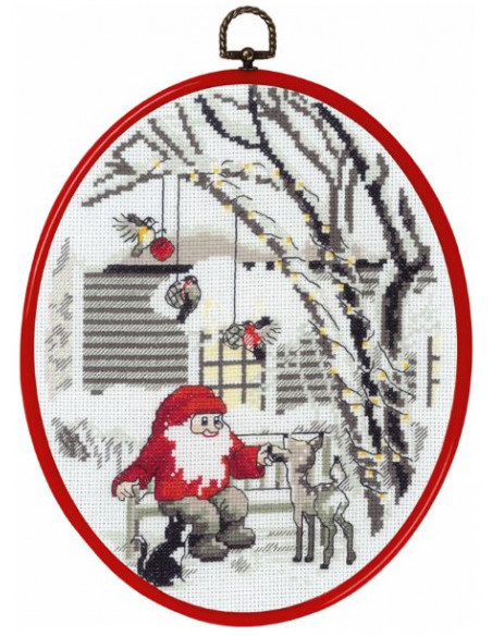 Jultavla Tomte i trädgård