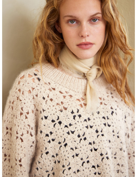 Virkbeskrivning 2403 Fleur Sweater