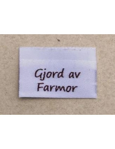 Etikett "Gjord av Farmor" 3x2 cm