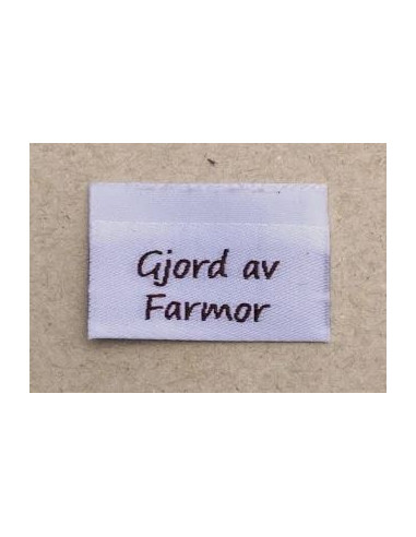 Etikett "Gjord av Farmor" 3x2 cm