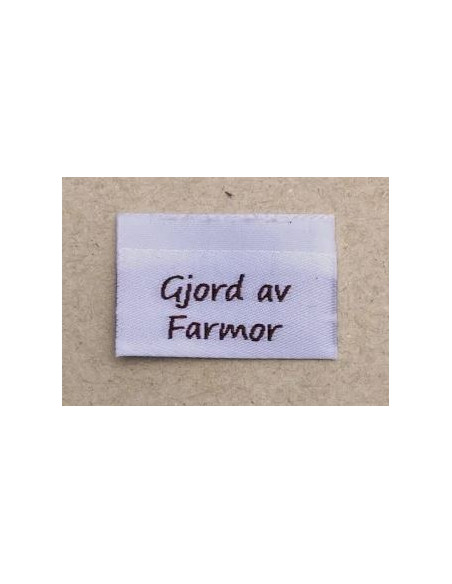 Etikett "Gjord av Farmor" 3x2 cm