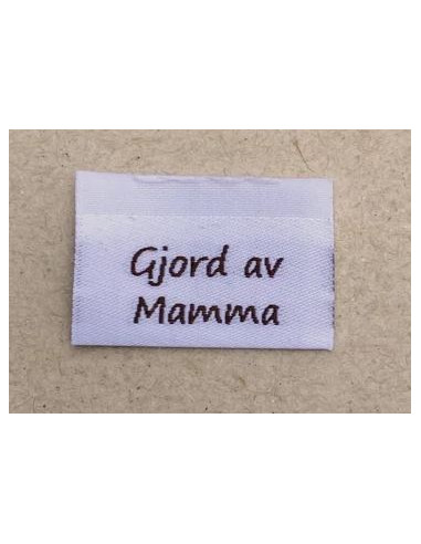 Etikett "Gjord av Mamma" 3x2 cm