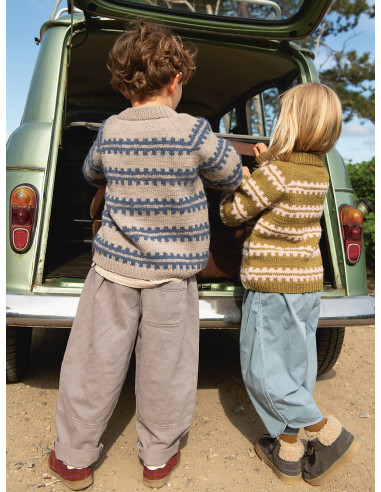 Stickbeskrivning 2506 mod 2 Ridge Sweater junior