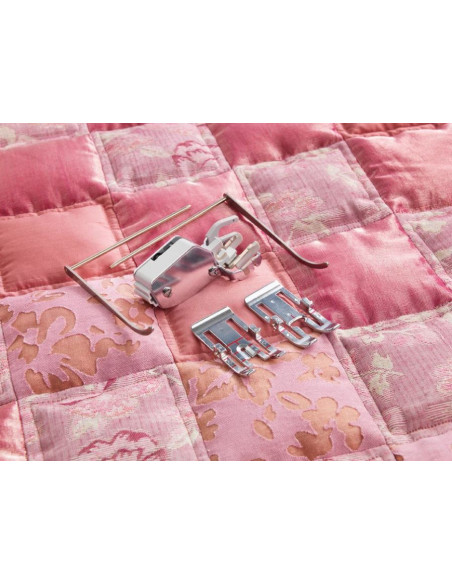 Övermatare med utbytbara pressarfötter