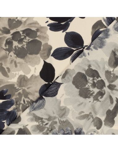 Broken Crepe Offwhite med mörklila blommor