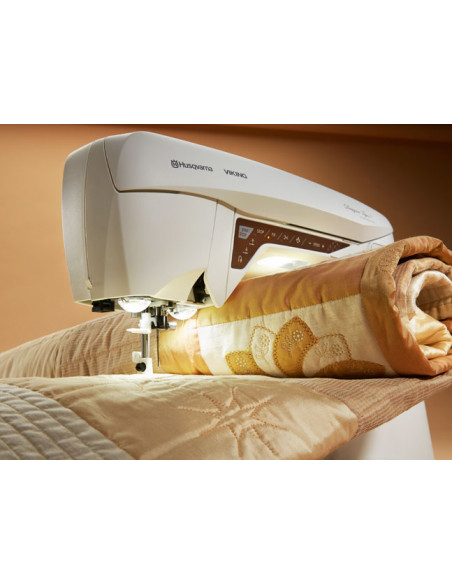 Husqvarna Designer Topaz 40 ink. broderienhet